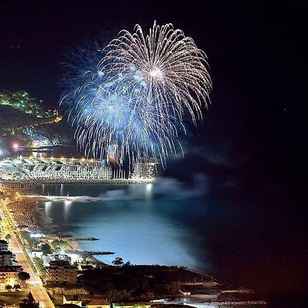 Appartamento Frontemare Marina dʼMarina dʼAndora 外观 照片