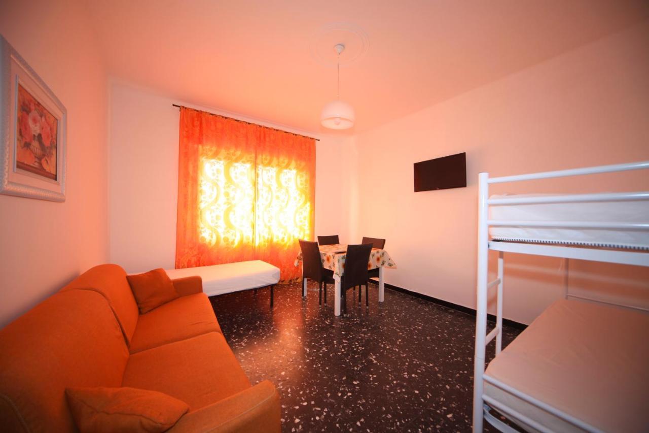 Appartamento Frontemare Marina dʼMarina dʼAndora 外观 照片