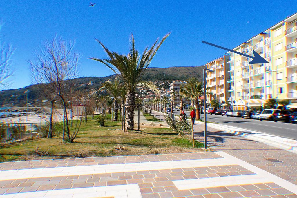 Appartamento Frontemare Marina dʼMarina dʼAndora 外观 照片